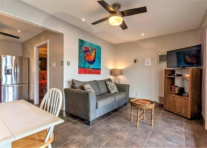 Romantic Couples Cottage For Relaxing Getaways On The Outskirts Of Hot Springs, Arkansas
